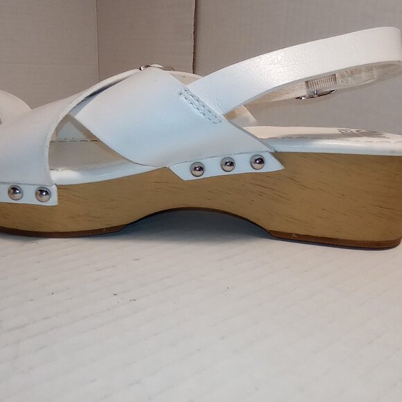 Madden NYC White Platform Wooden Heeled Girls Size 4 - Picture 7 of 15